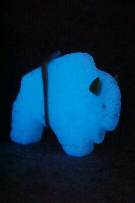Buffalo Zuni Fetish Carving - Kevin Quam
