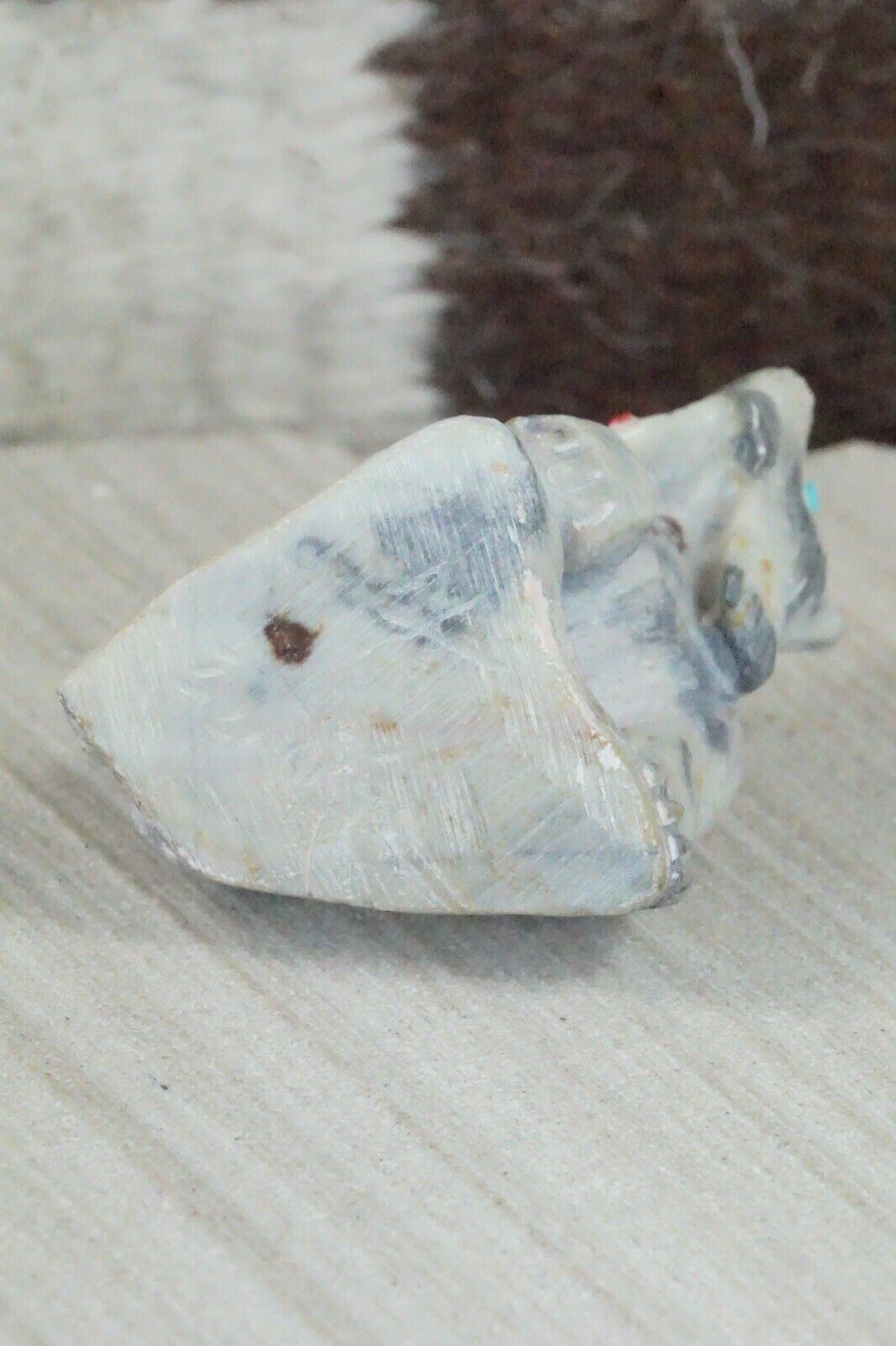 Bear Zuni Fetish Carving - Derrick Kaamasee