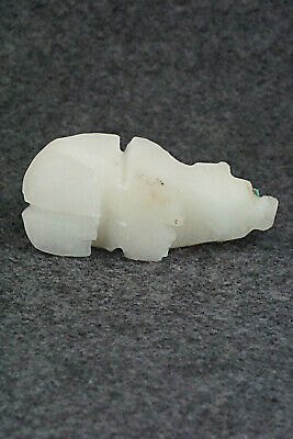 Bear Zuni Fetish Carving - Jon Quam