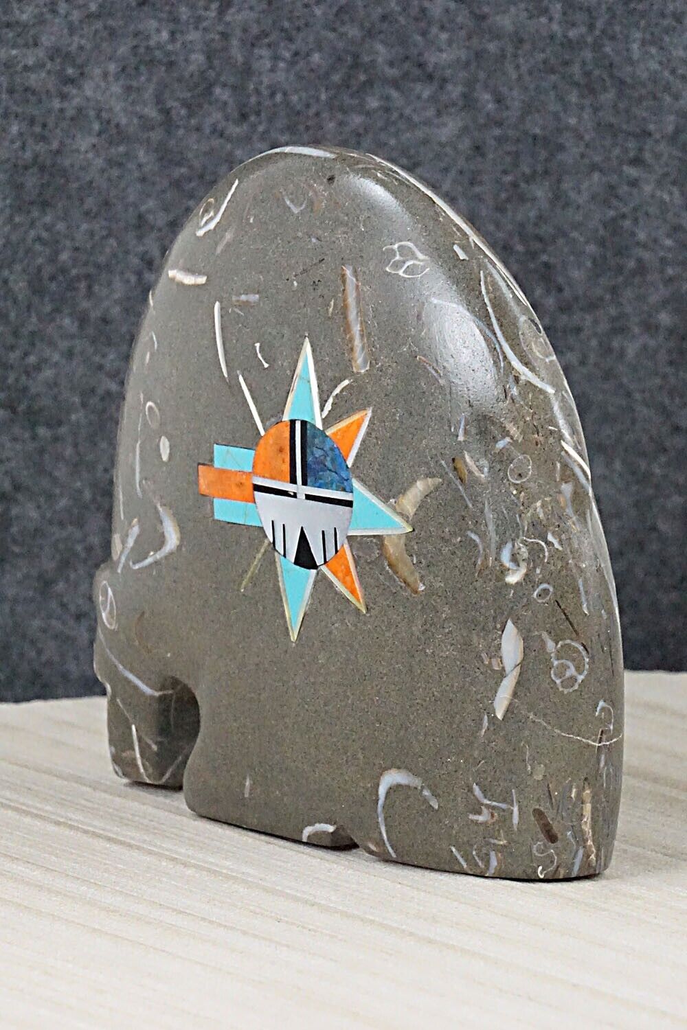 Bear Zuni Fetish Carving - Andres Lementino