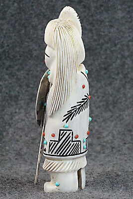 Hunter Zuni Fetish Carving - Claudia Peina