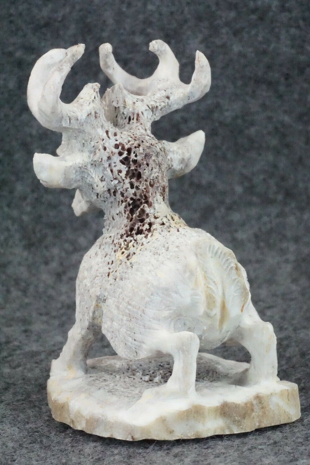 Deer Zuni Fetish Carving - Lewis Malie Jr.