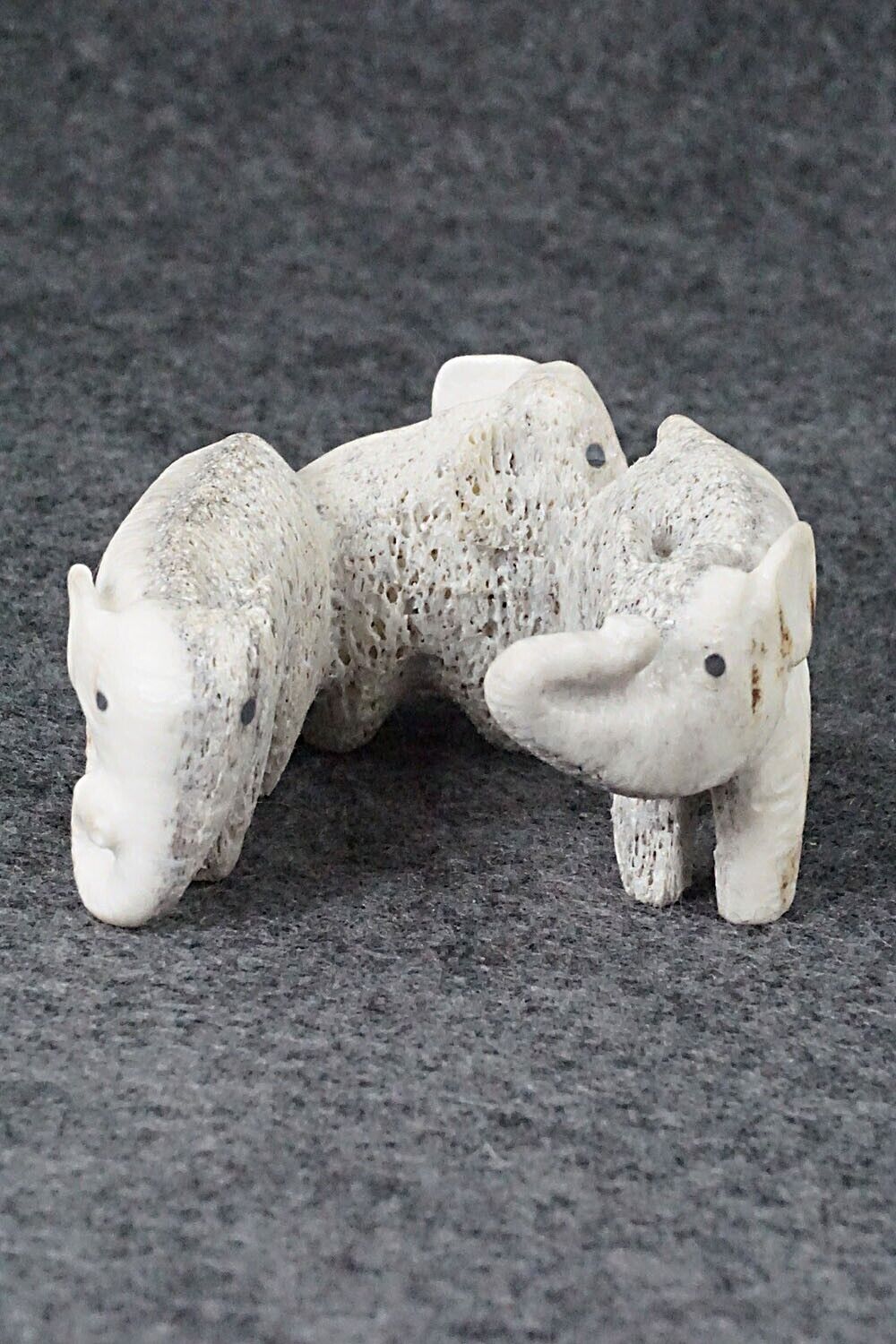 Elephant Zuni Fetish Carving - Maxx Laate