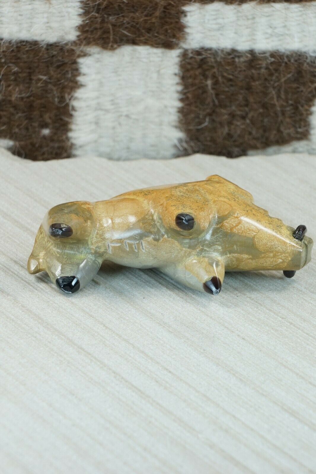 Razorback Hog Zuni Fetish Carving - Enrike Leekya