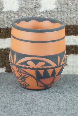 Zuni Pottery - Keith Beyuka