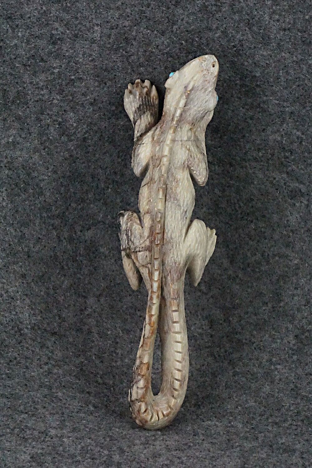 Lizard Zuni Fetish Carving - Lance Cheama
