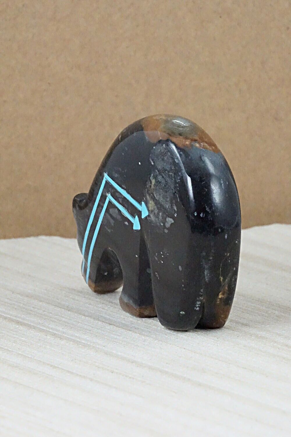 Bear Zuni Fetish Carving - Rodney Laiwakete