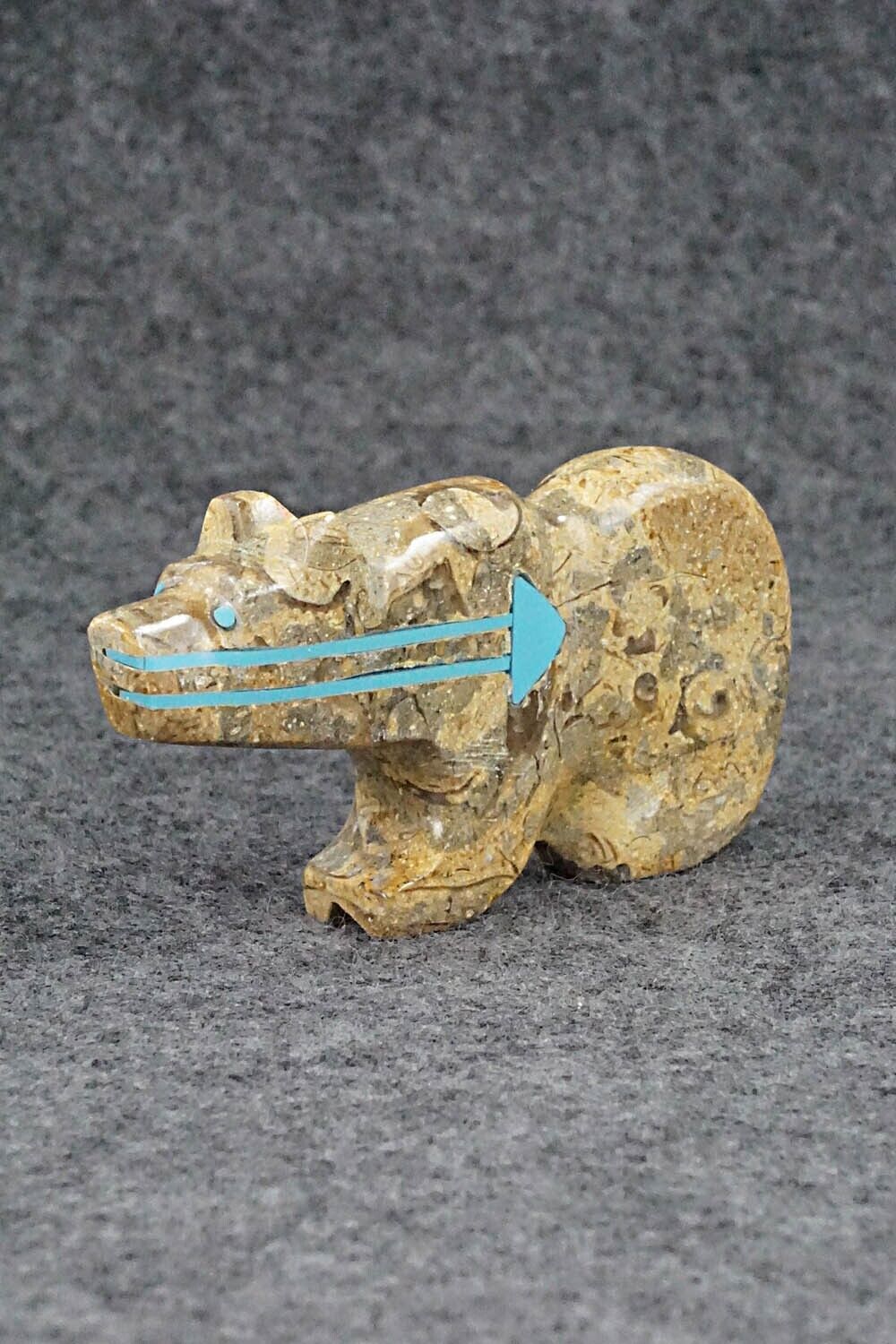 Bear Zuni Fetish Carving - Rodney Laiwakete
