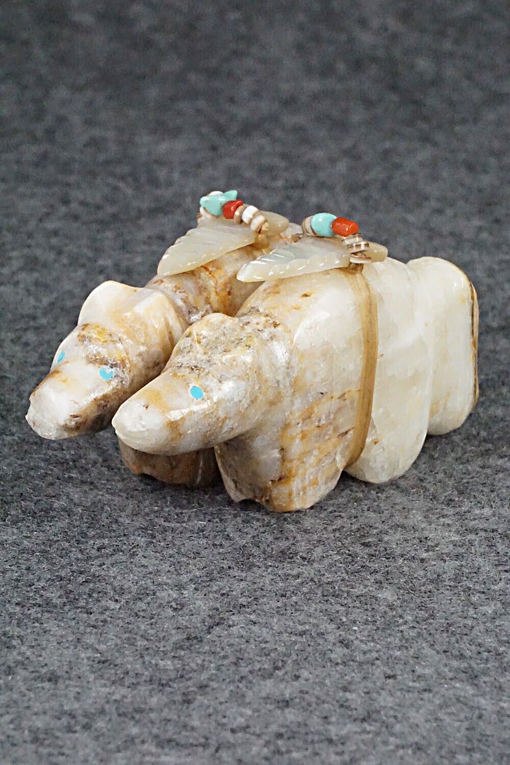 Bear Zuni Fetish Carving - Peter Gasper