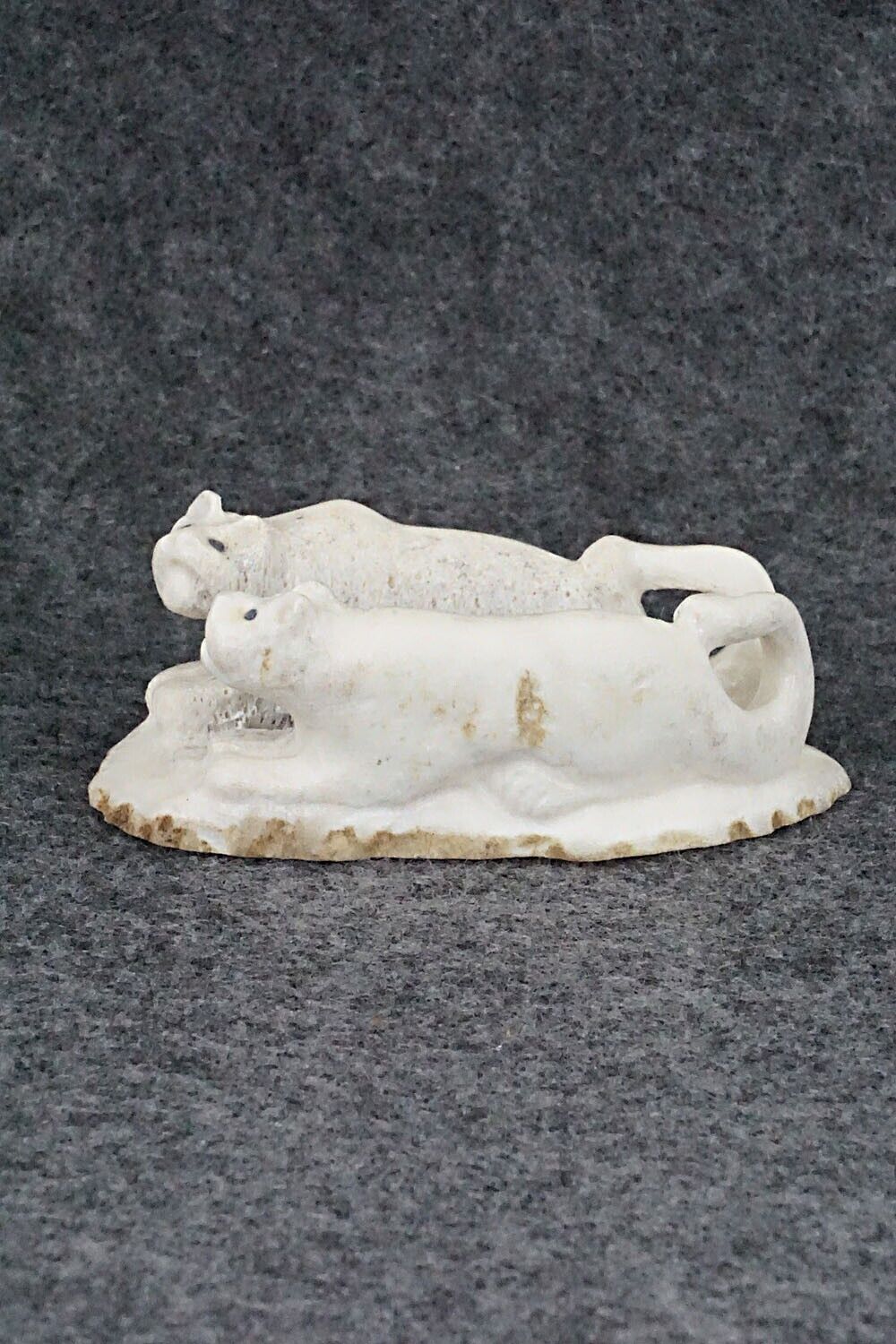 Mountain Lion Zuni Fetish Carving - Maxx Laate