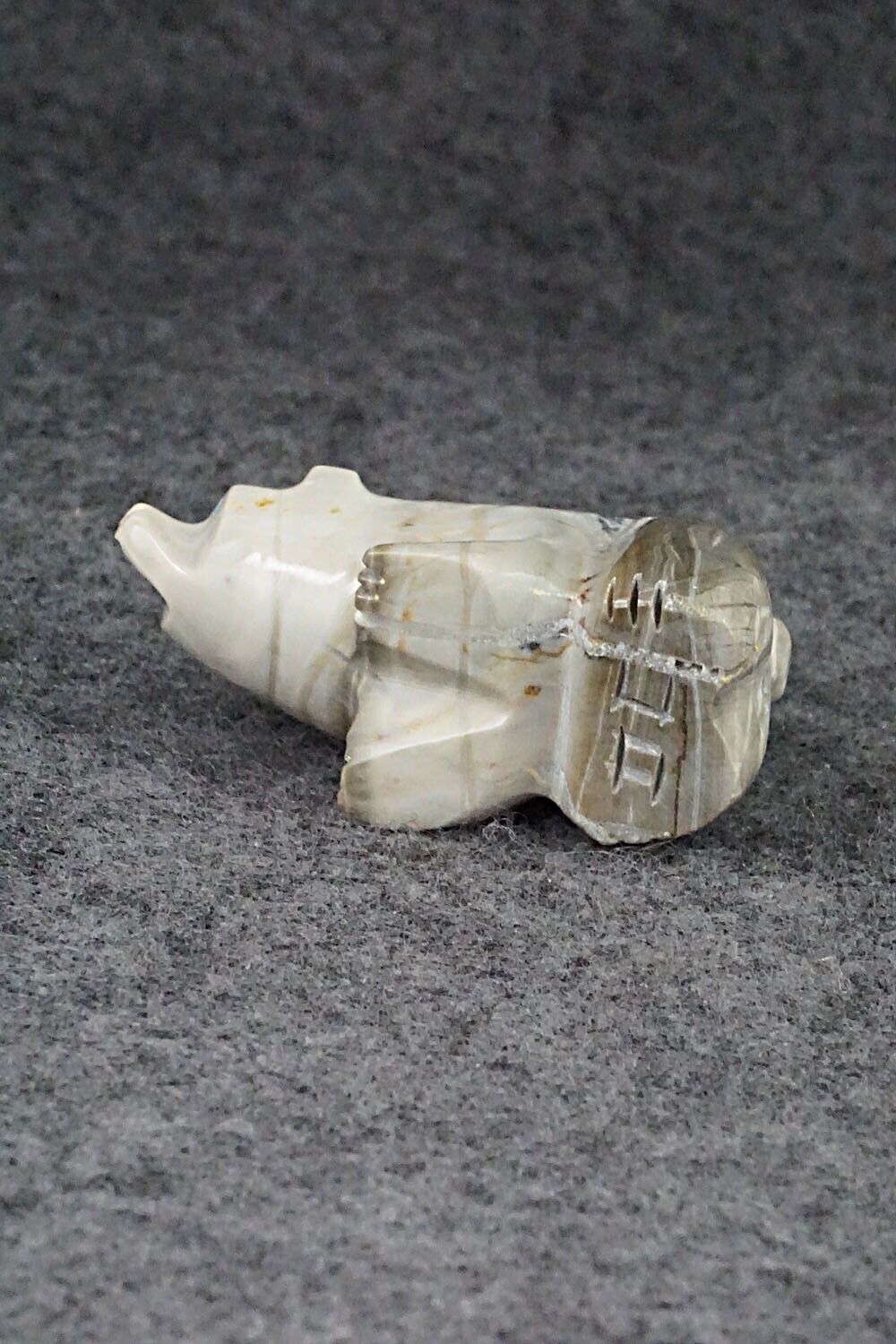 Bear Zuni Fetish Carving - David Chavez