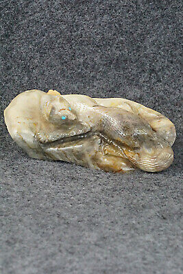 Wolf Zuni Fetish Carving - Wilfred Cheama