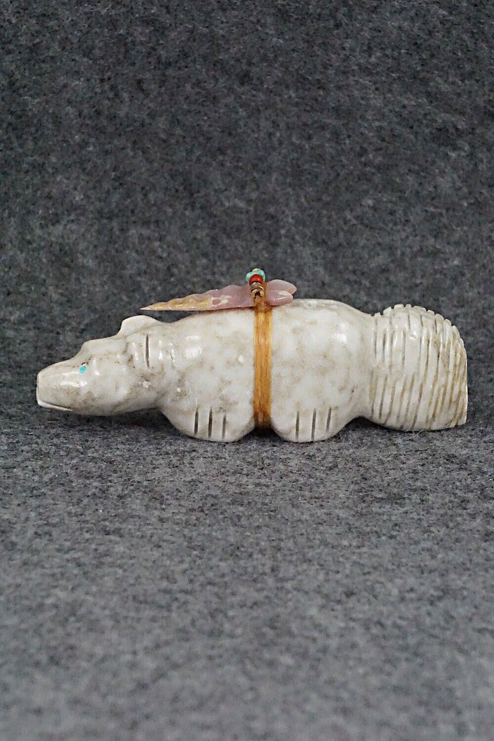 Wolf Zuni Fetish Carving - Peter Gasper