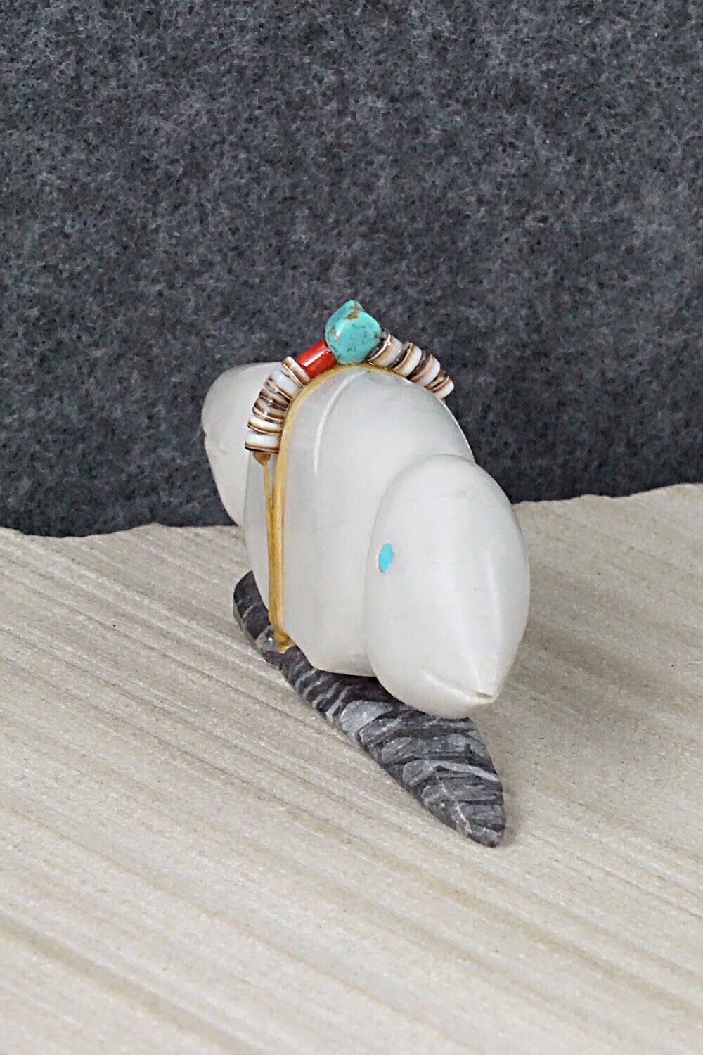 Bird Zuni Fetish Carving - Peter Gasper