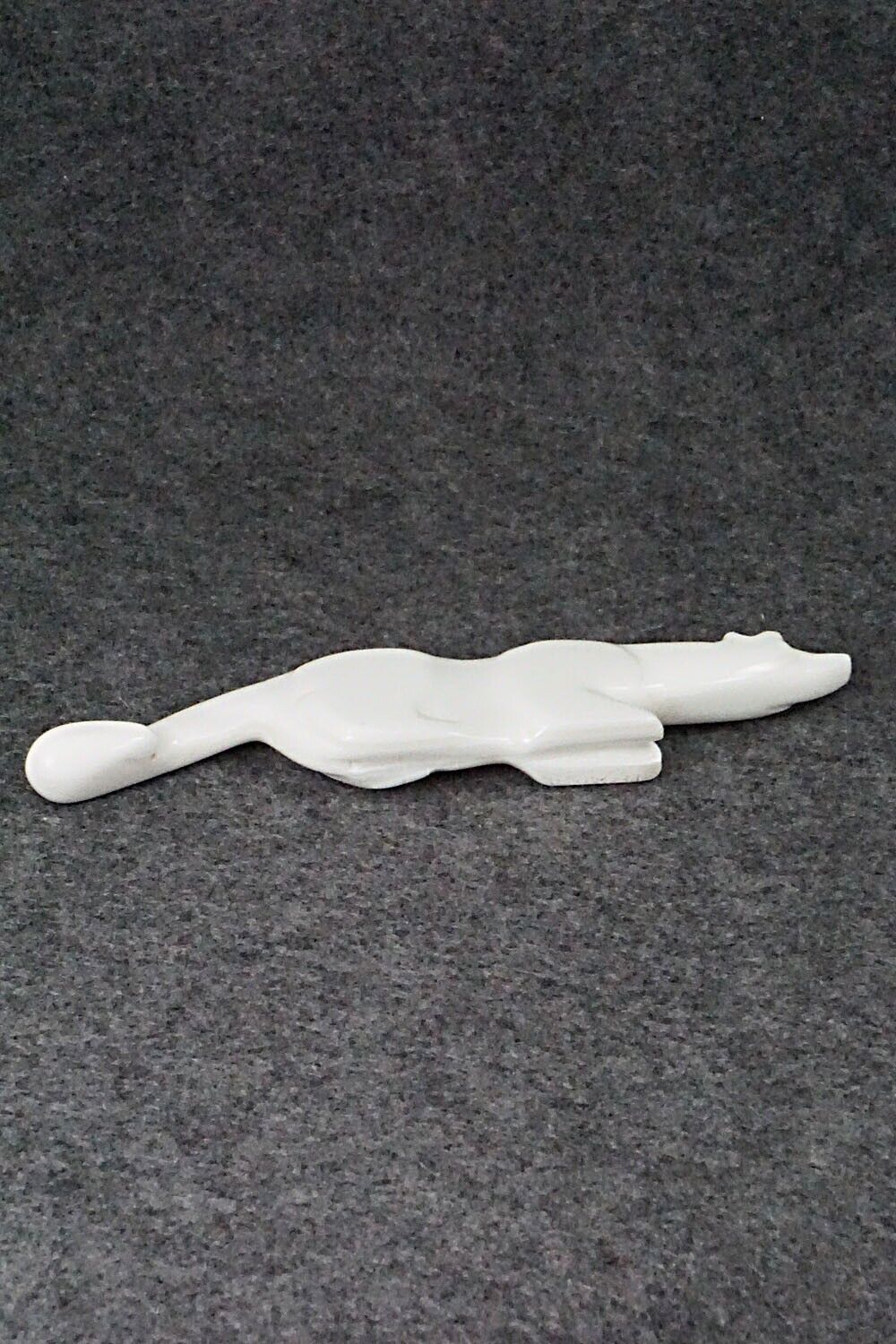 Wolf Zuni Fetish Carving - Marion Niiha