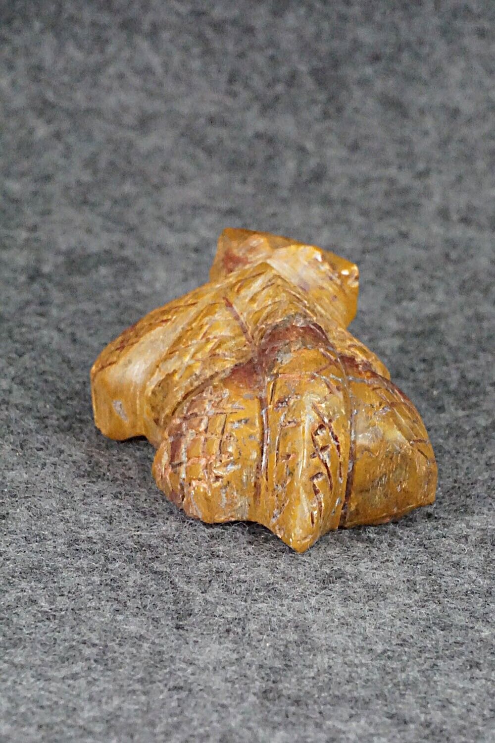 Horned Toad Zuni Fetish Carving - Carl Etsate