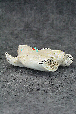 Bear Zuni Fetish Carving - Claudia Peina