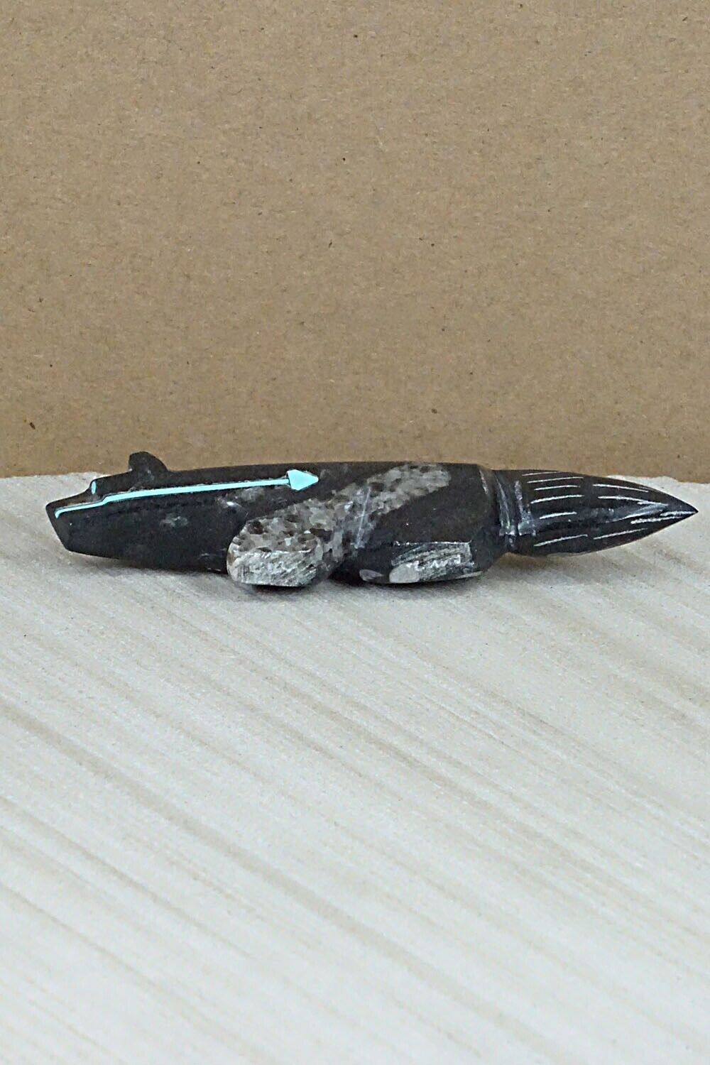 Wolf Zuni Fetish Carving - Kenric Laiwakete