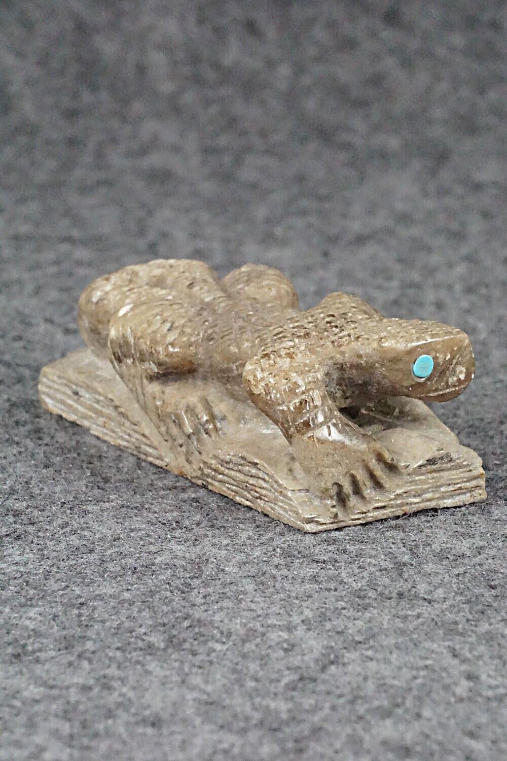 Lizard Zuni Fetish Carving - Theo Natewa