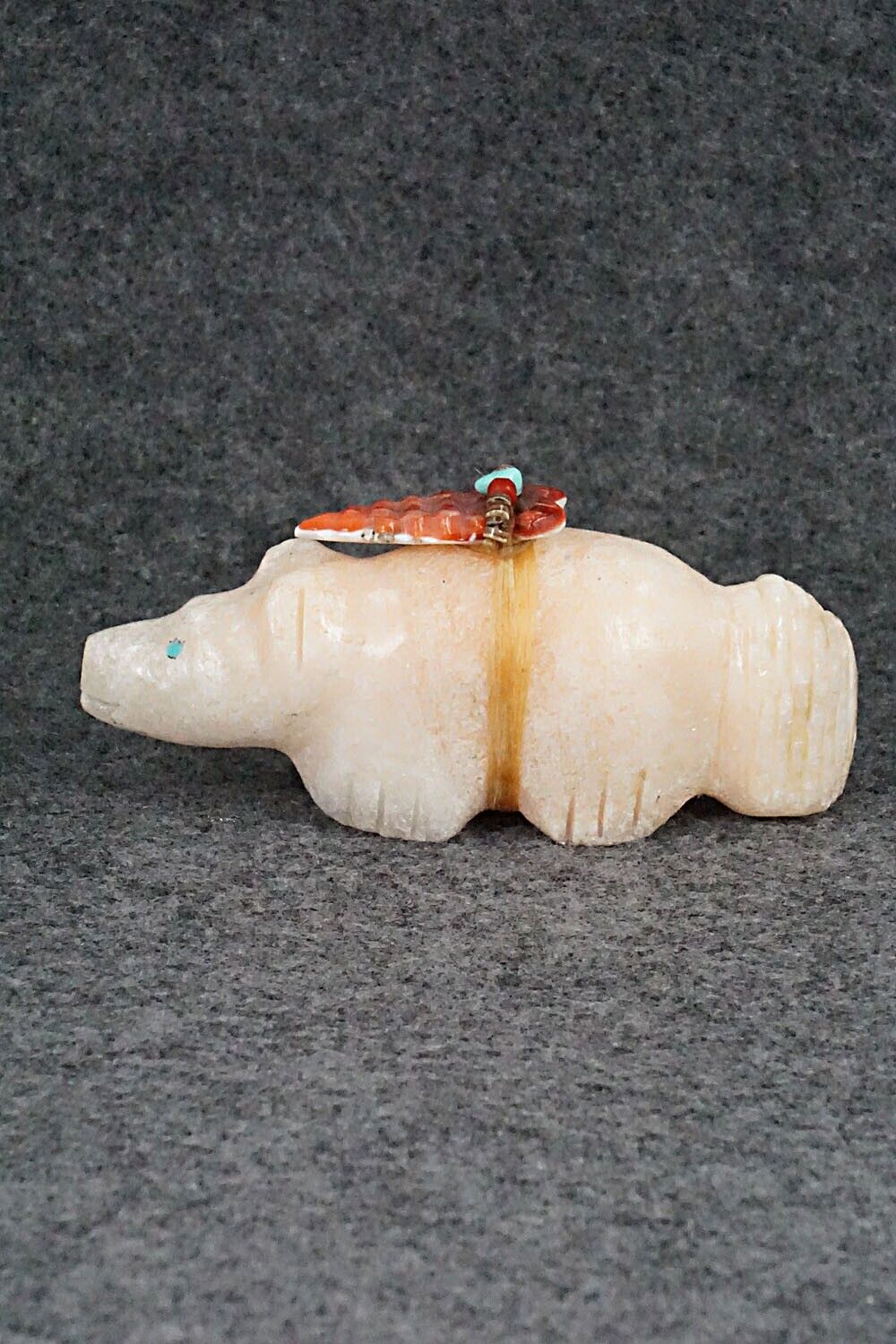 Wolf Zuni Fetish Carving - Peter Gasper