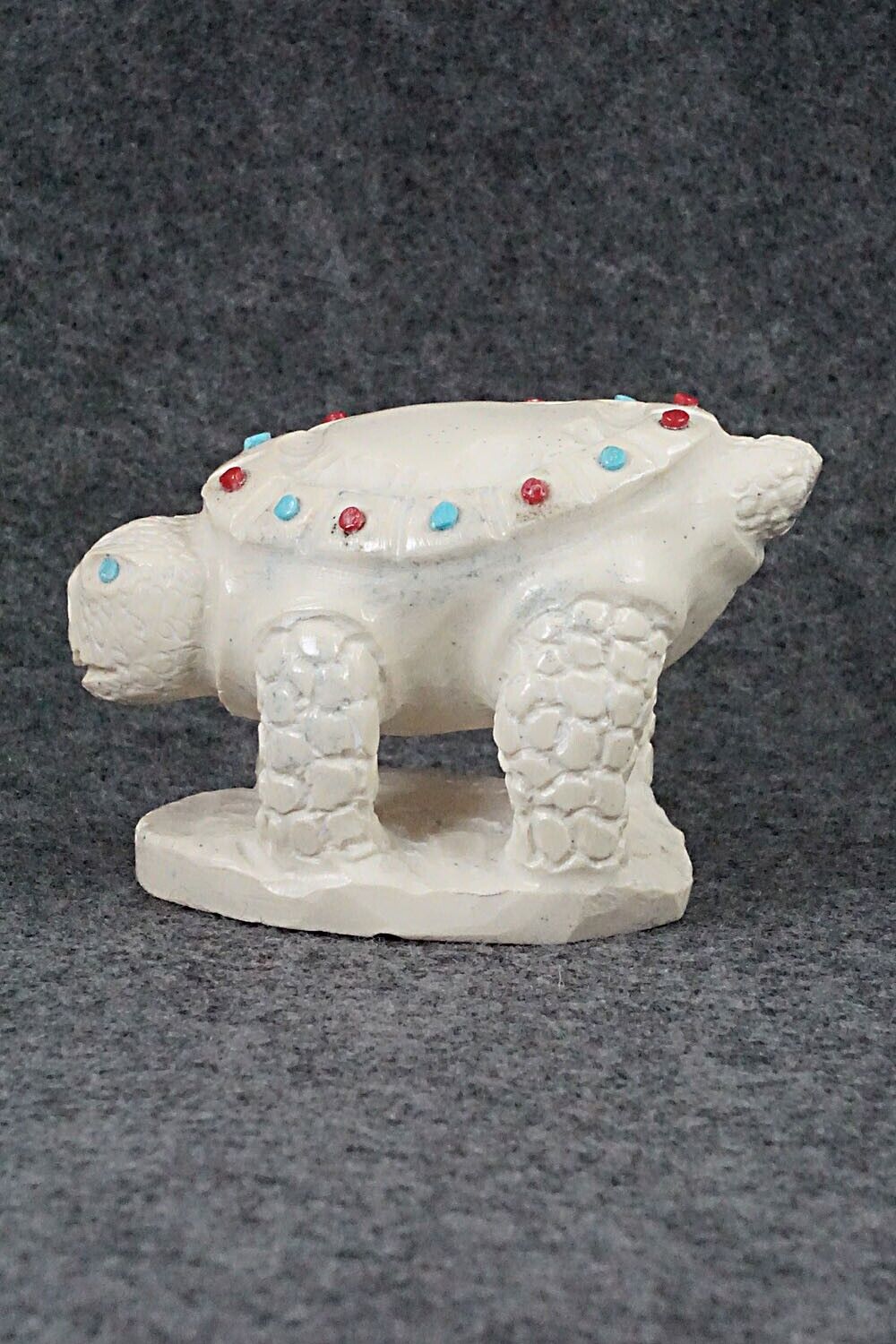 Turtle Zuni Fetish Carving - Carlton Kaamasee