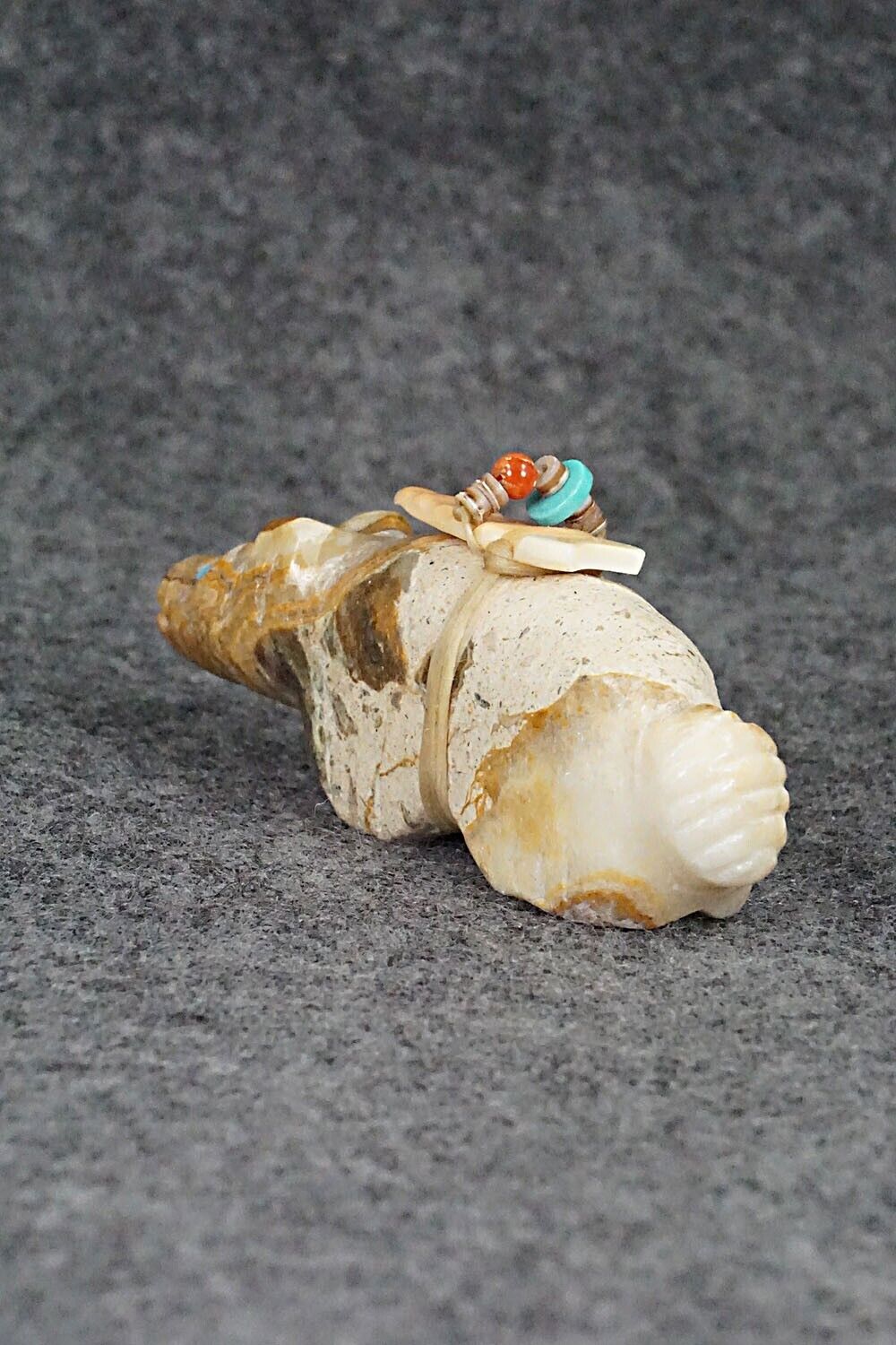Bear Zuni Fetish Carving - Peter Gasper
