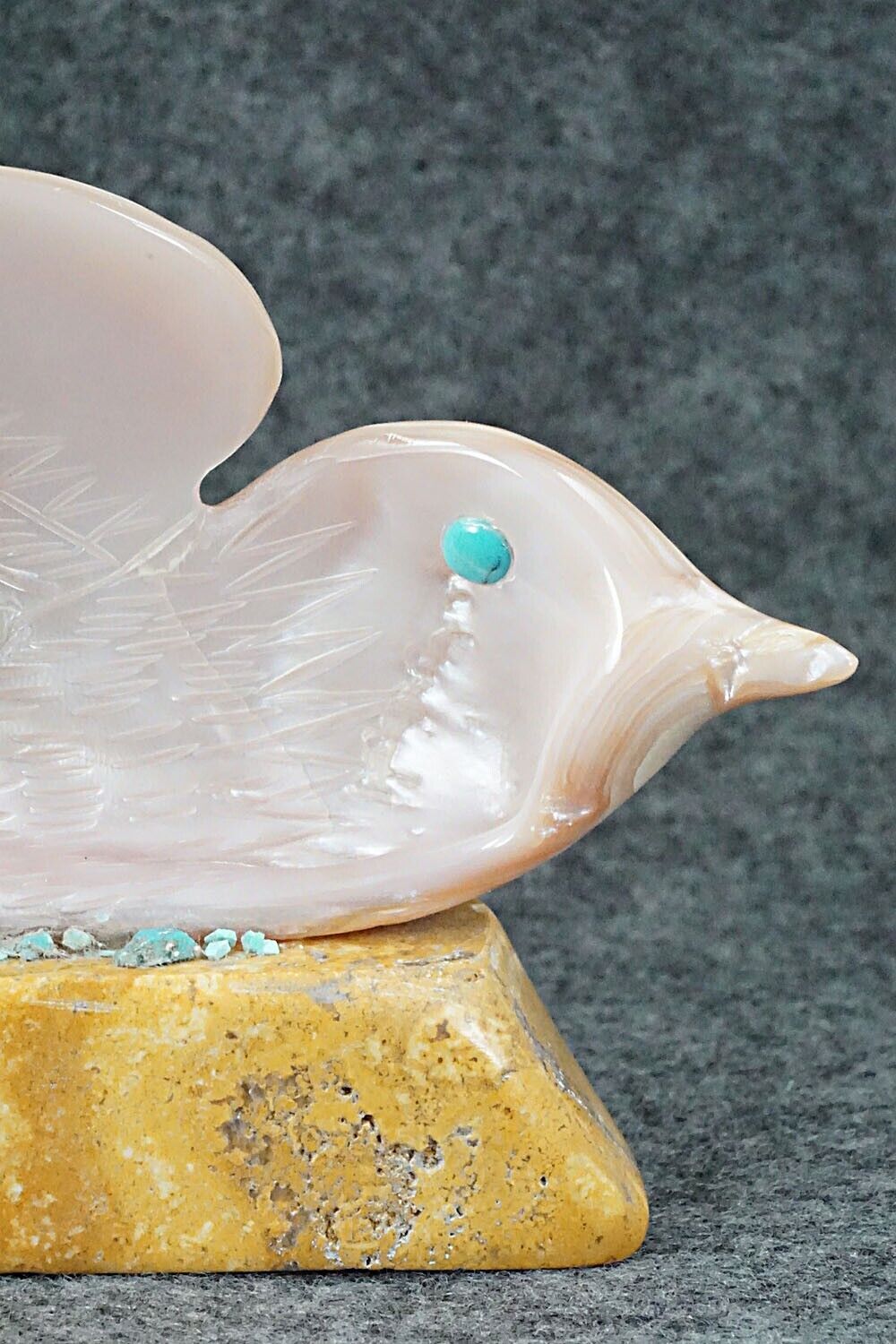 Bird Zuni Fetish Carving - Daniel Chattin