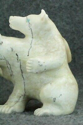 Bear Zuni Fetish Carving - Albert Eustace