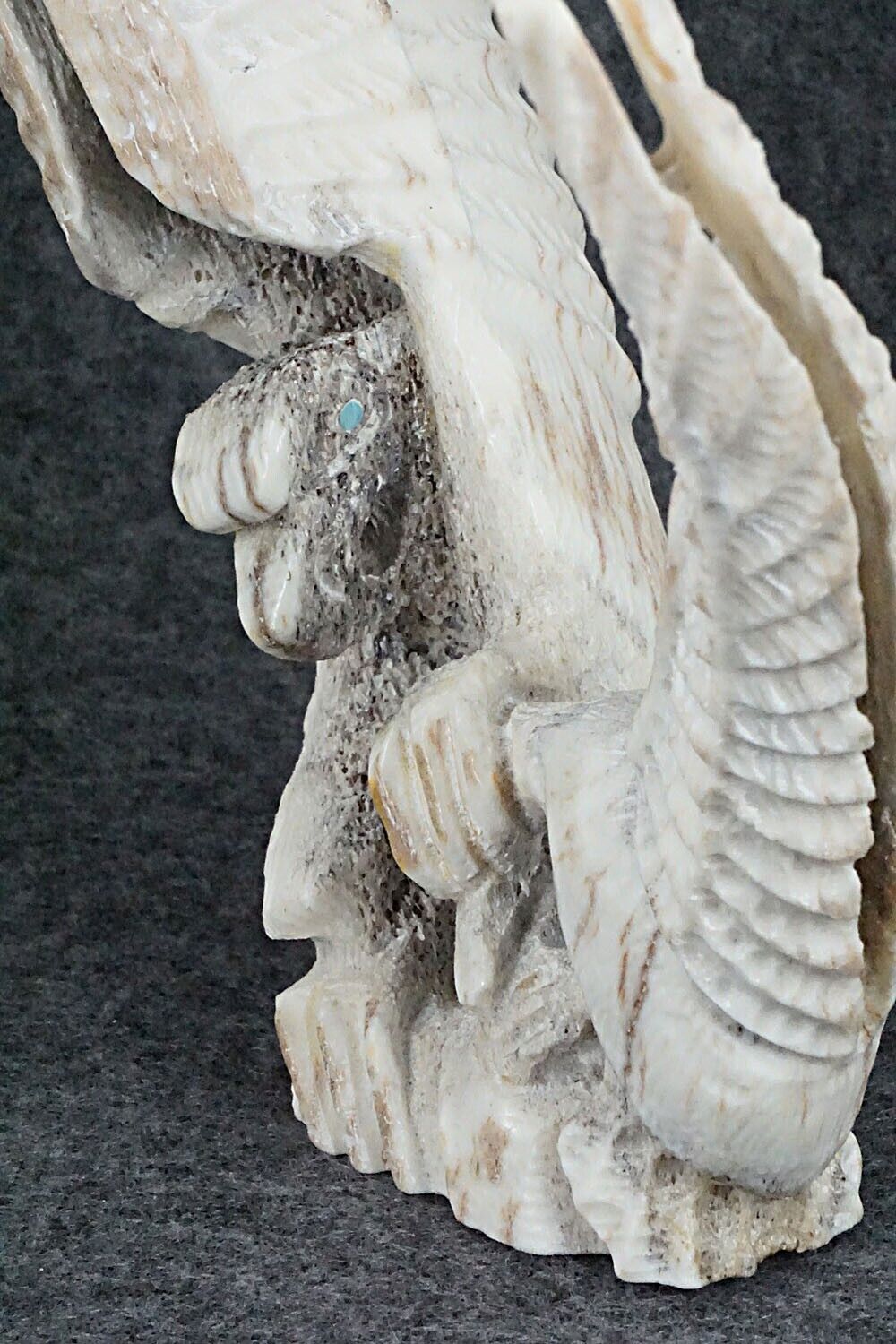 Eagle Zuni Fetish Carving - Jerrold Lahaleon