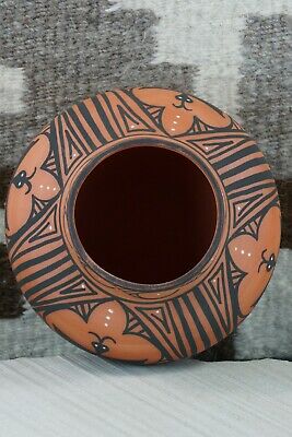 Zuni Pottery - Darla Westika