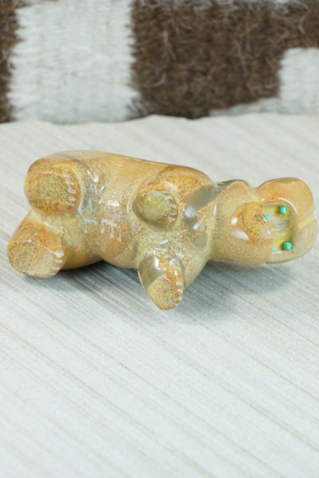 Hippo Zuni Fetish Carving - Enrike Leekya