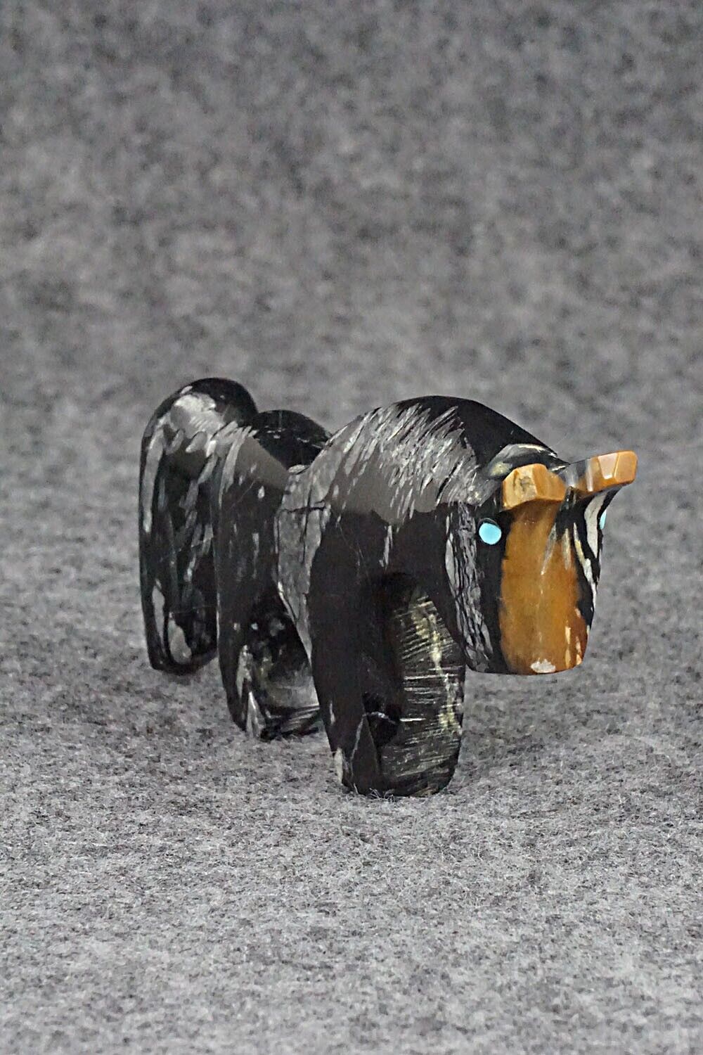 Horse Zuni Fetish Carving - Rodney Laiwakete