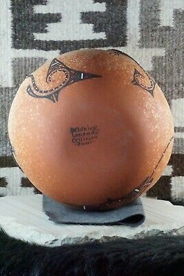 Zuni Pottery - Deldrick & Lorenda Cellicion