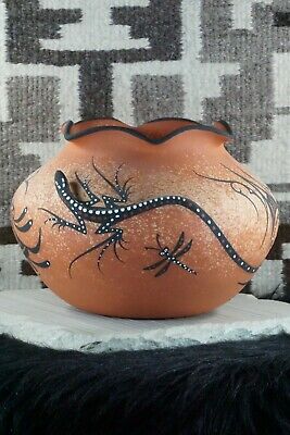 Zuni Pottery - Deldrick Cellicion