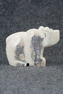 Bear Zuni Fetish Carving - Gilbert Lonjose