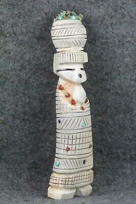 Corn Maiden Zuni Fetish Carving - Carl Etsate
