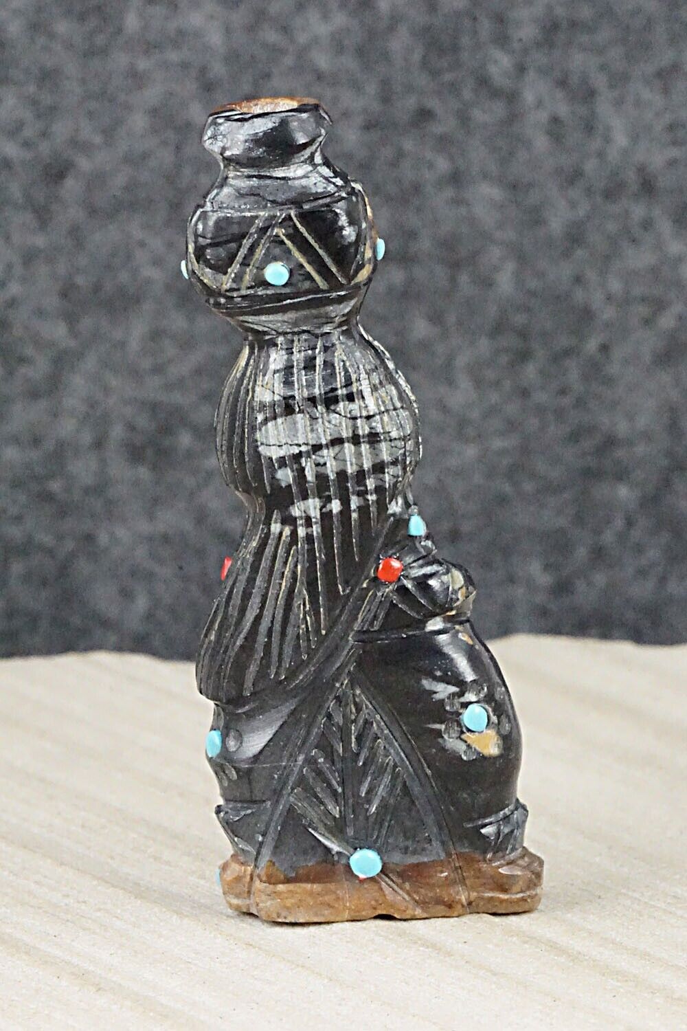 Ola Maiden Zuni Fetish Carving - Danette Laate