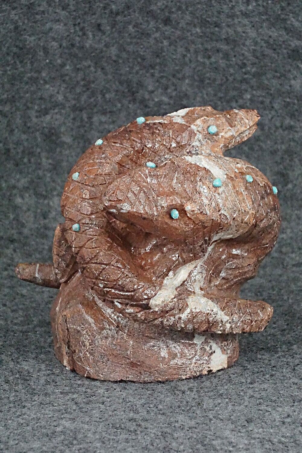 Lizard Zuni Fetish Carving - Vance Cachini