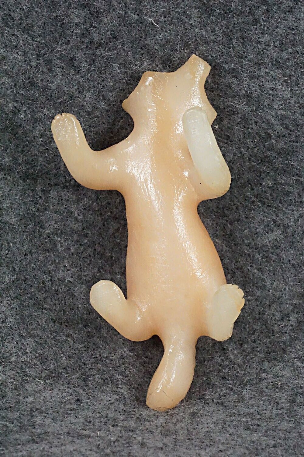 Badger Zuni Fetish Carving - Wilfred Cheama