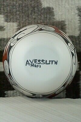 Hopi Pottery - A. Yesslith