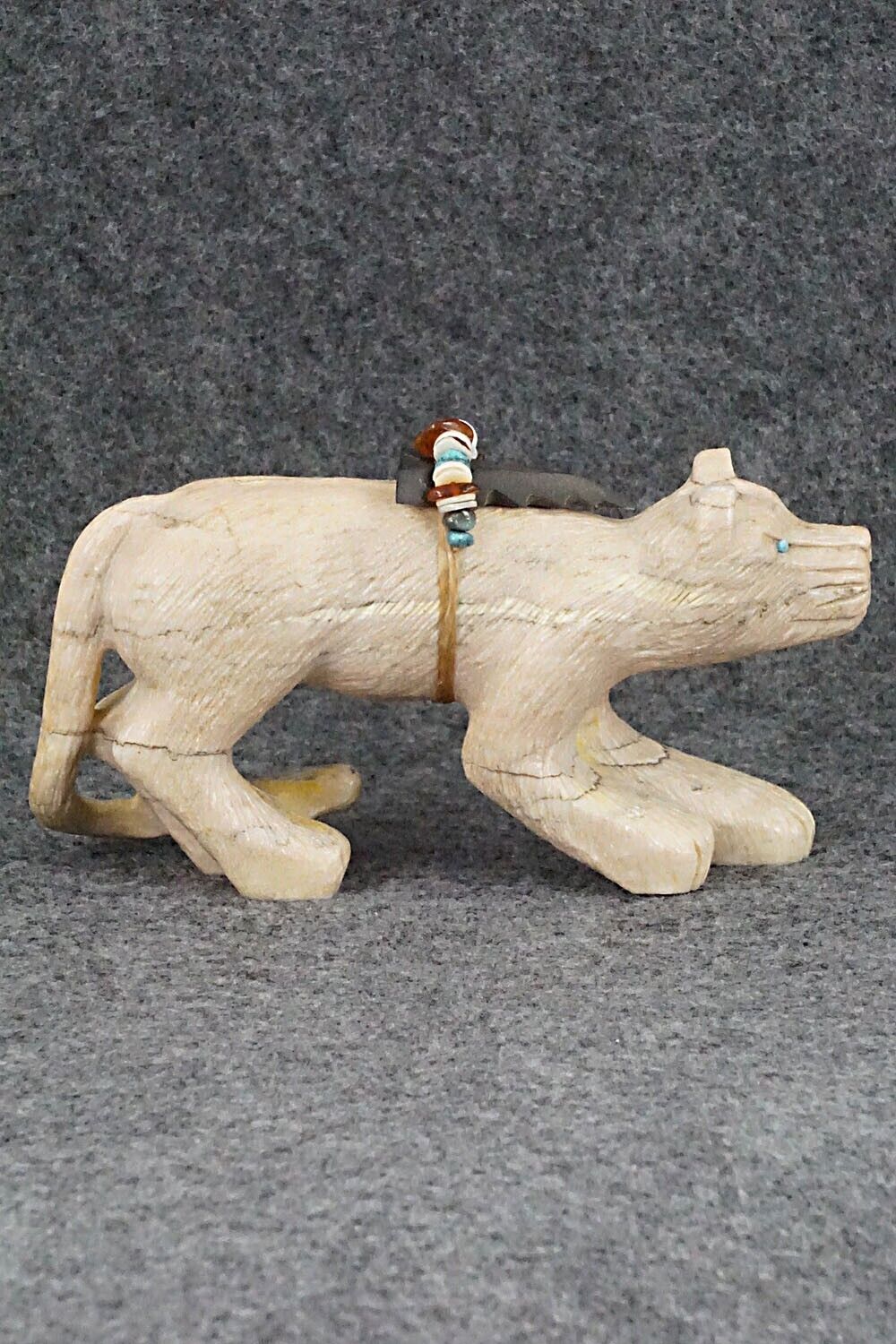 Mountain Lion Zuni Fetish Carving - Douglas Martza
