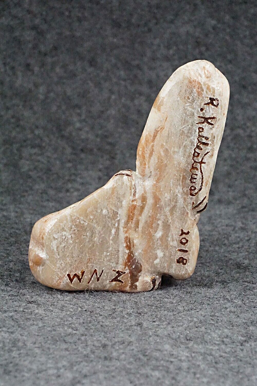 Bear Zuni Fetish Carving - Rick Kallestewa