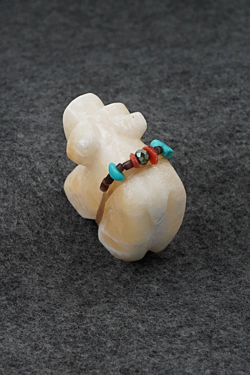 Bear Zuni Fetish Carving - Benina Kallestewa