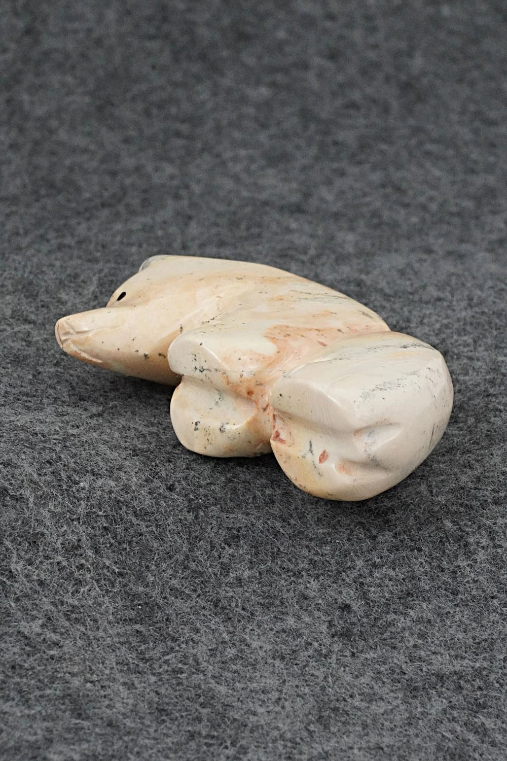 Bear Zuni Fetish Carving - Justin Red Elk