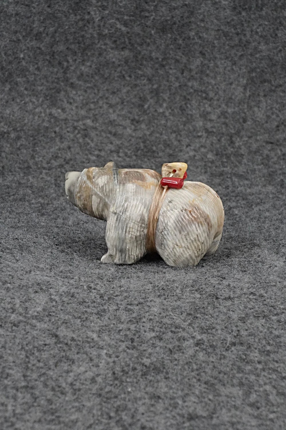 Bear Zuni Fetish Carving - Farlan & Paulette Quam