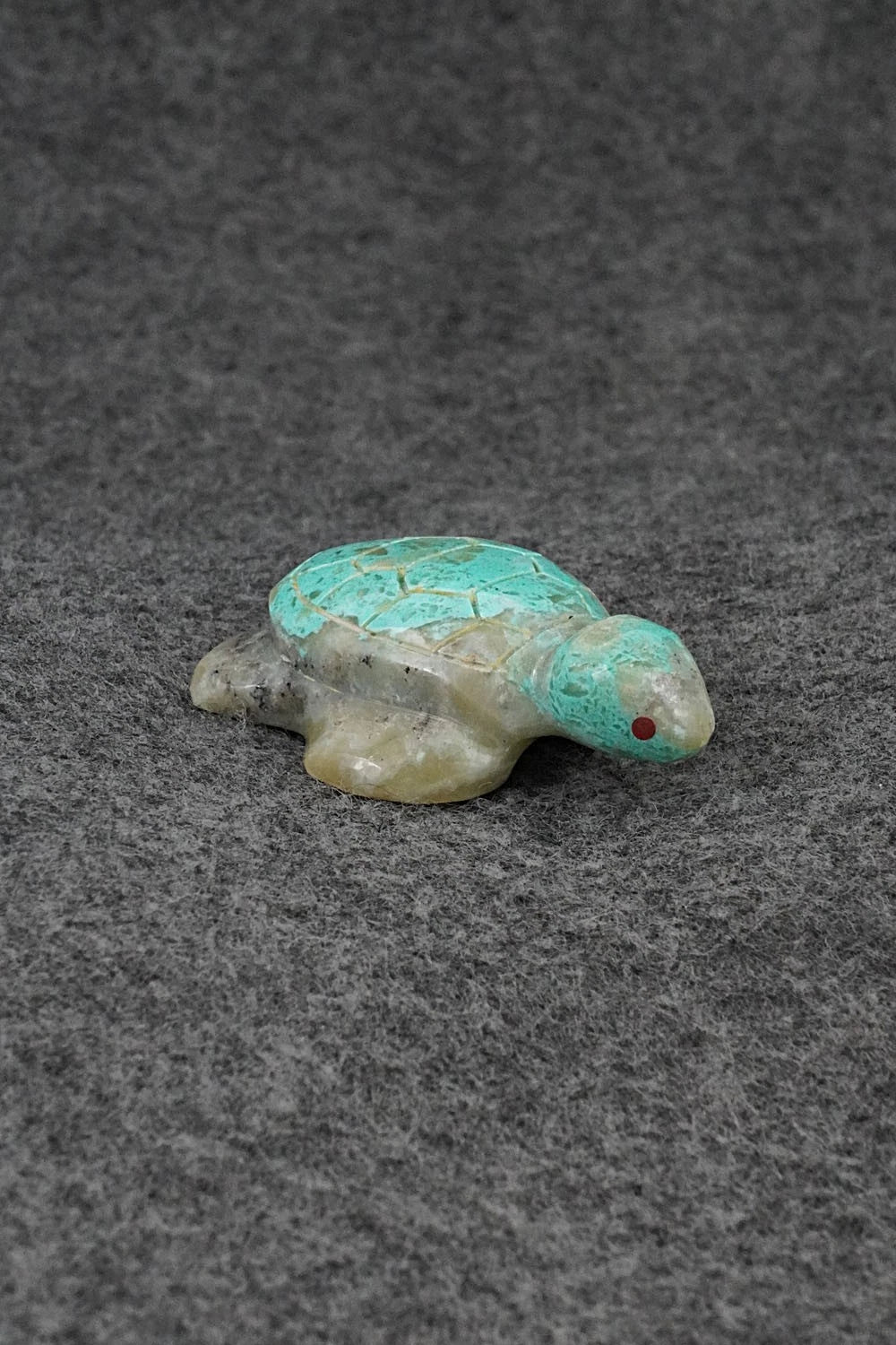 Turtle Zuni Fetish Carving - Kenric Laiwekete