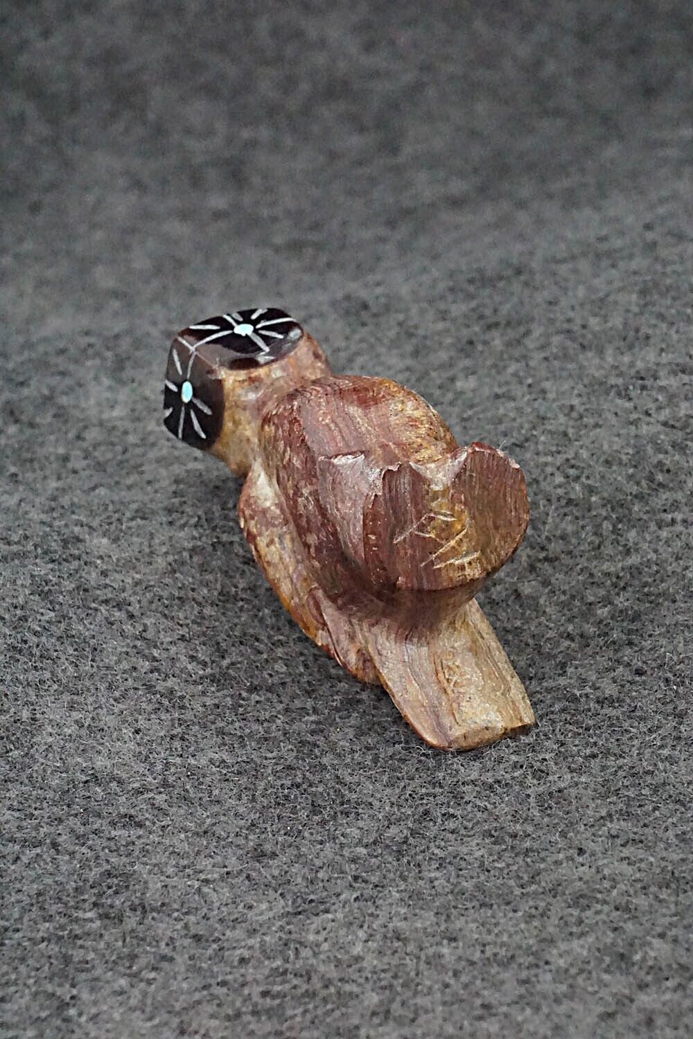 Owl Zuni Fetish Carving - Freddie Leekya