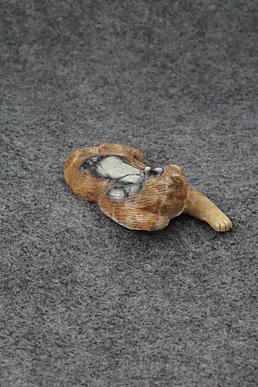 Mountain Lion Zuni Fetish Carving - Lance Cheama