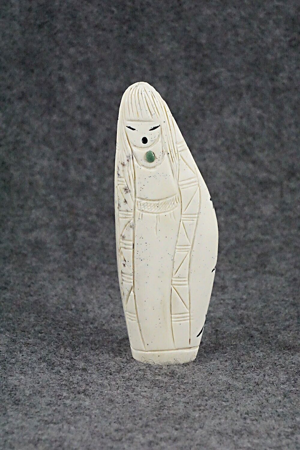 Corn Maiden Zuni Fetish Carving - Sandra Quandelacy