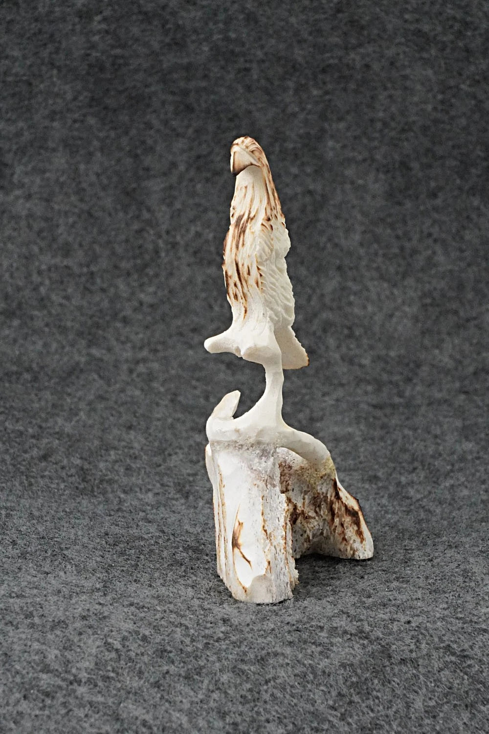 Eagle Zuni Fetish Carving - Ruben Najera